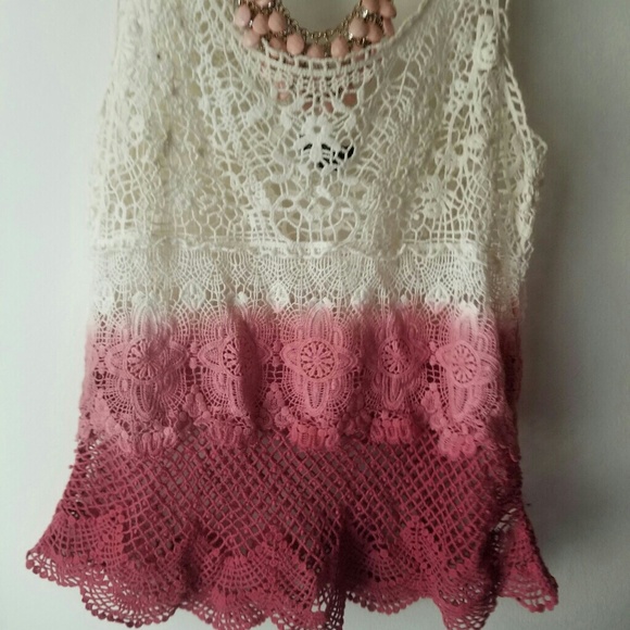 American Eagle Crochet DipDye/2-tone top SizeSmall - Picture 5 of 8
